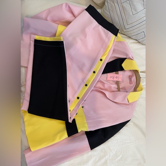 Lilly’s Kloset Color Block Suit - Picture 3 of 4